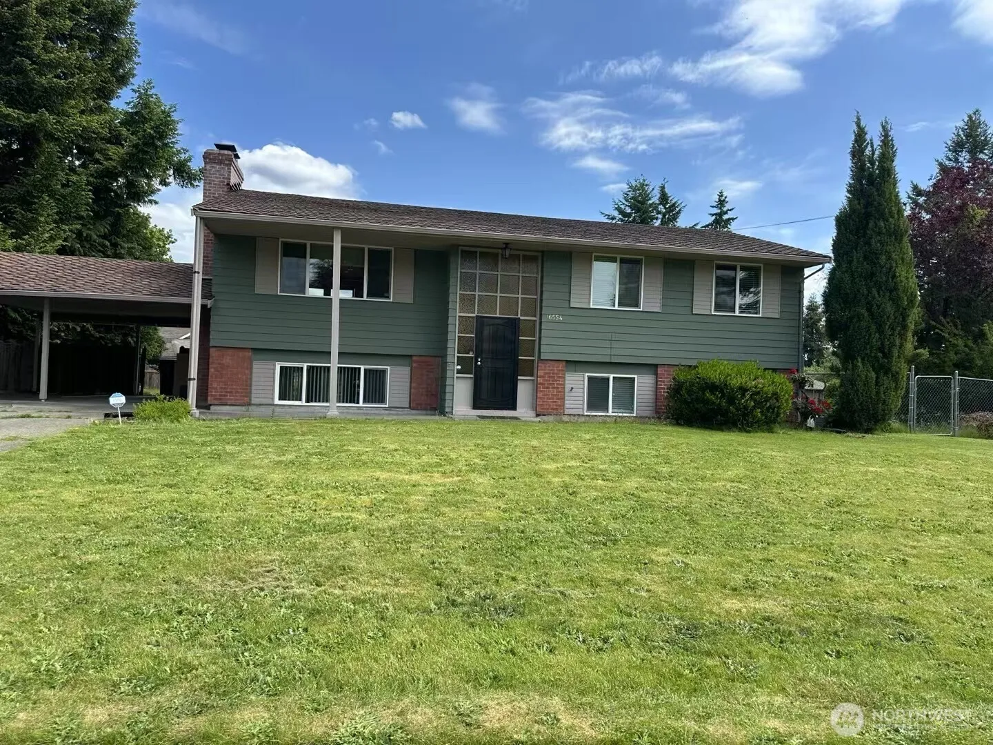 Property photo for 16554 119th Avenue Se, Renton