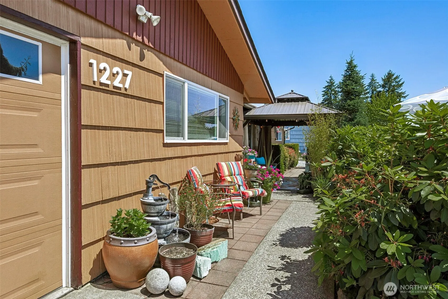 Property photo for 1227 137th Street E, Tacoma photo 2