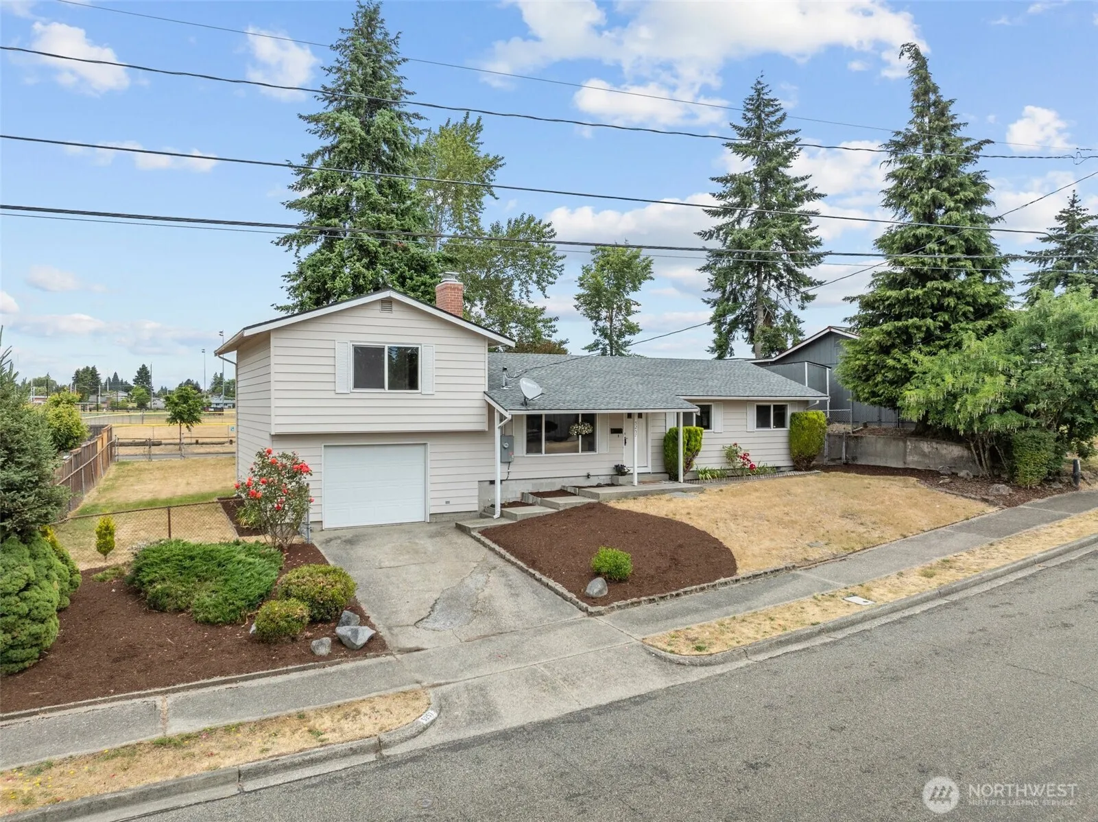 Property photo for 5257 N Dahl Drive, Tacoma photo 2