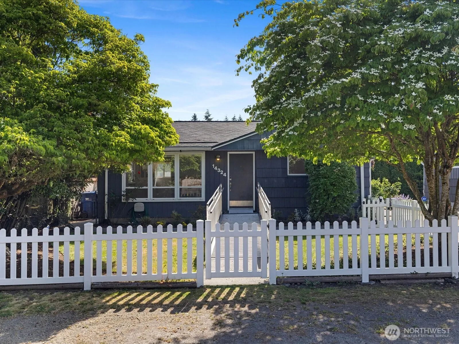 Property photo for 14324 Wayne Place N, Seattle