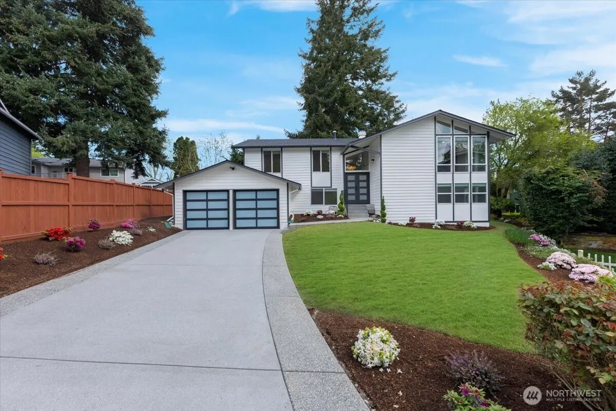Property photo for 12816 130th Court Ne, Kirkland photo 2