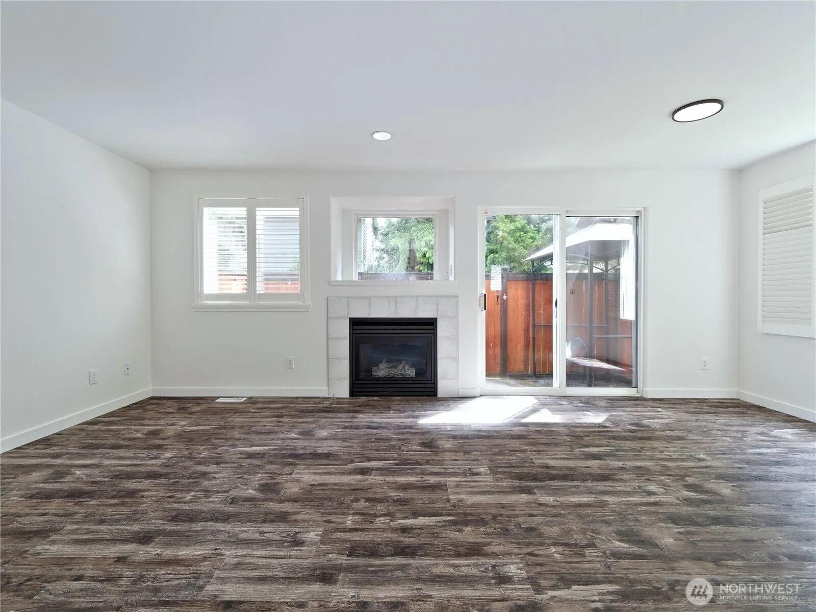 Property photo for 10105 6th Drive Se #b, Everett photo 5