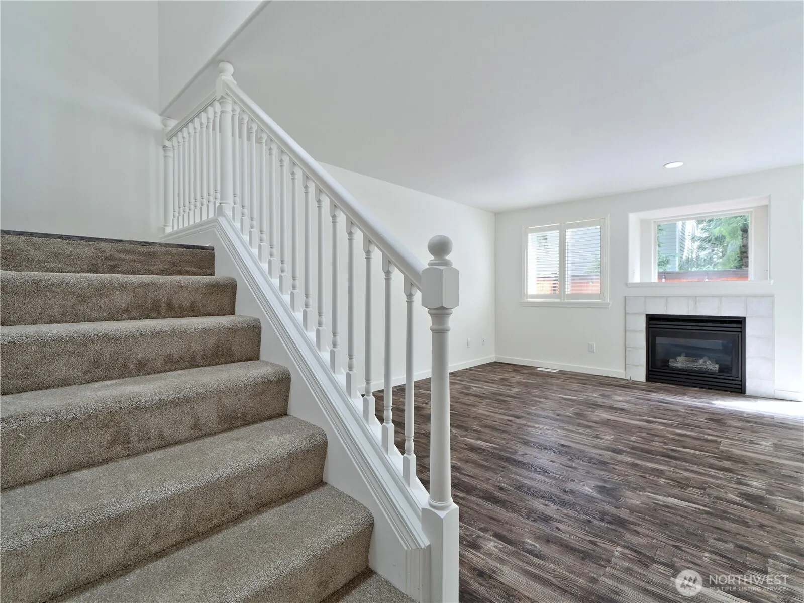 Property photo for 10105 6th Drive Se #b, Everett photo 3