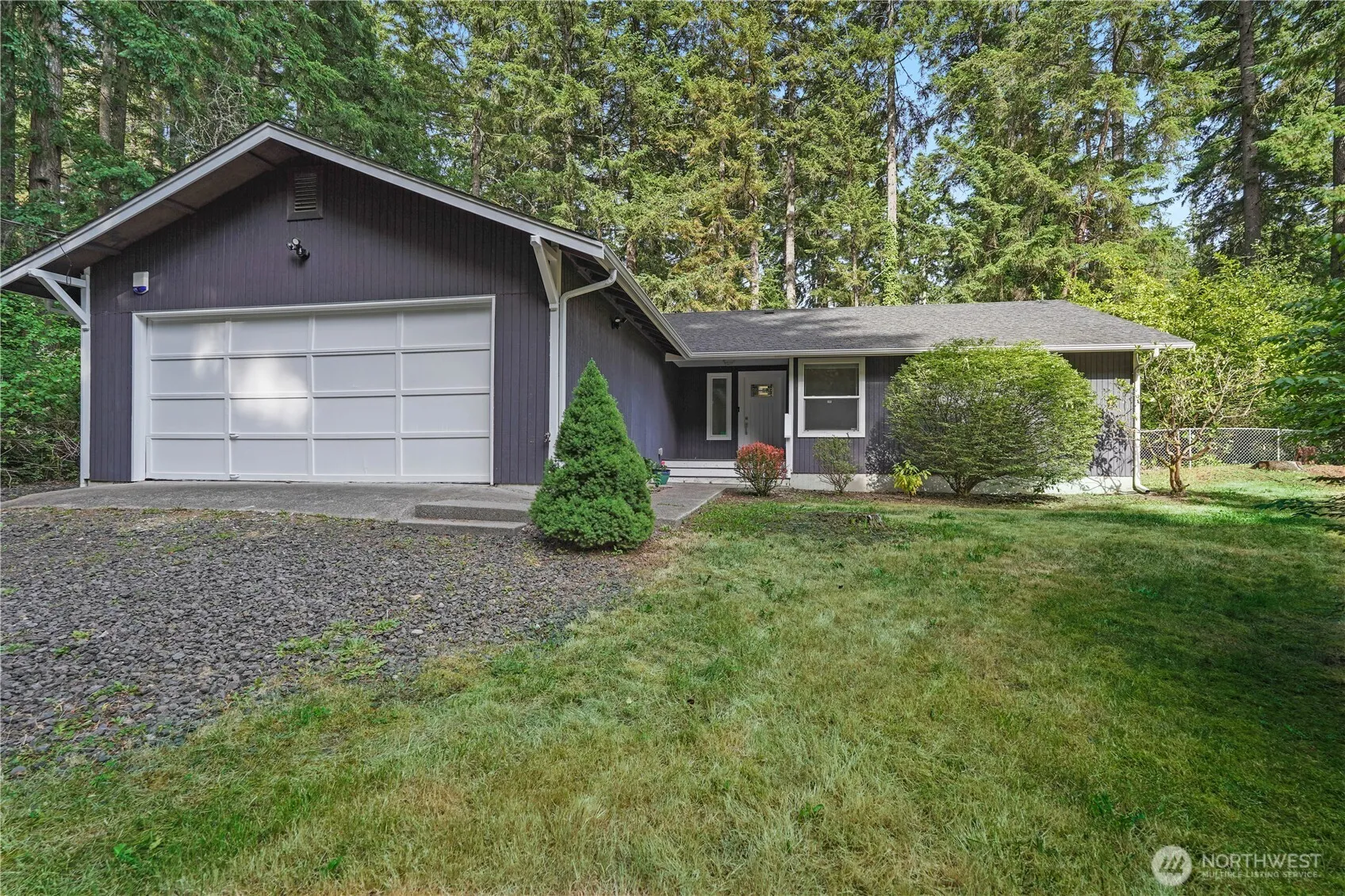 Property photo for 13719 Pinehurst Lane Nw, Gig Harbor photo 2