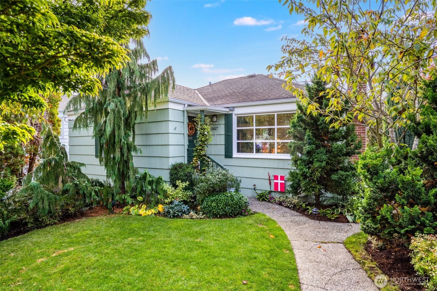 Property photo for 1417 Ne 70th Street, Seattle