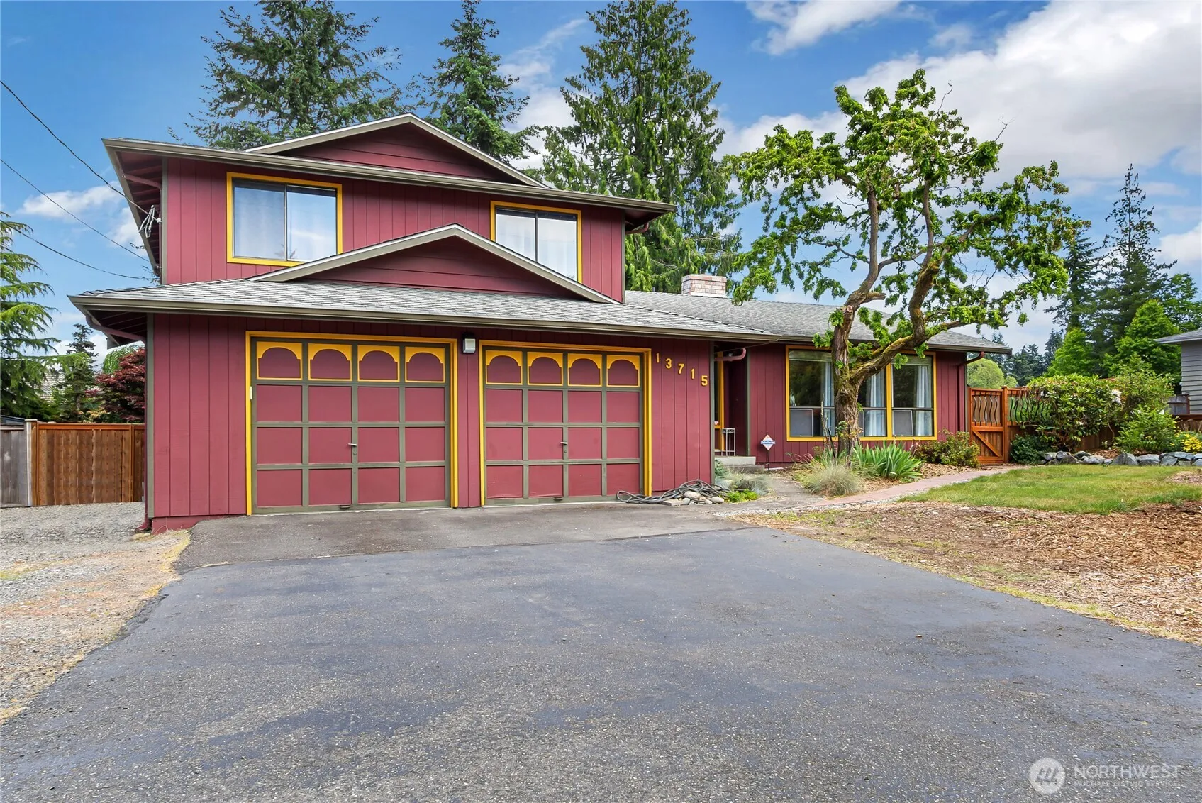 Property photo for 13715 94th Avenue E, Puyallup photo 2
