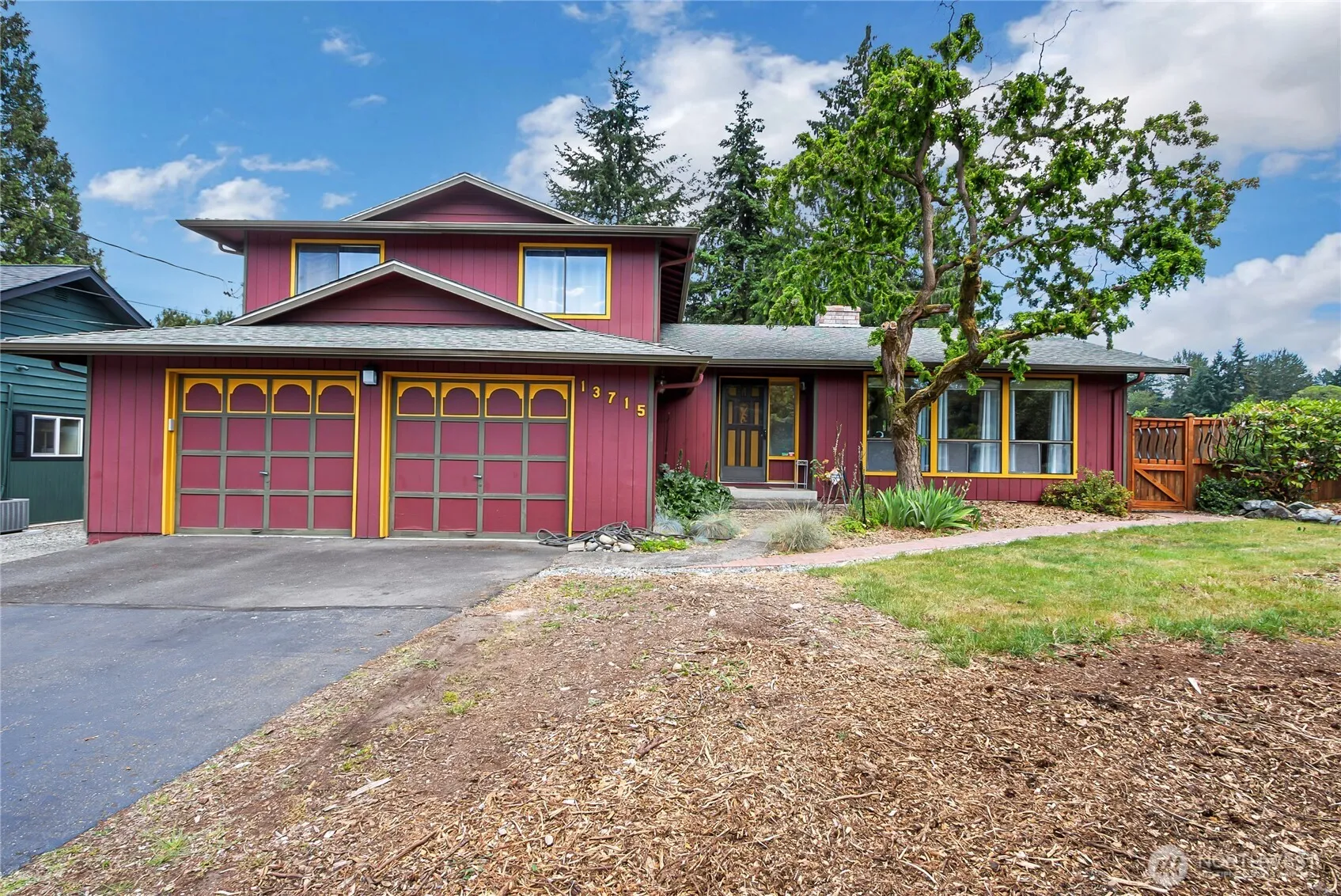 Property photo for 13715 94th Avenue E, Puyallup
