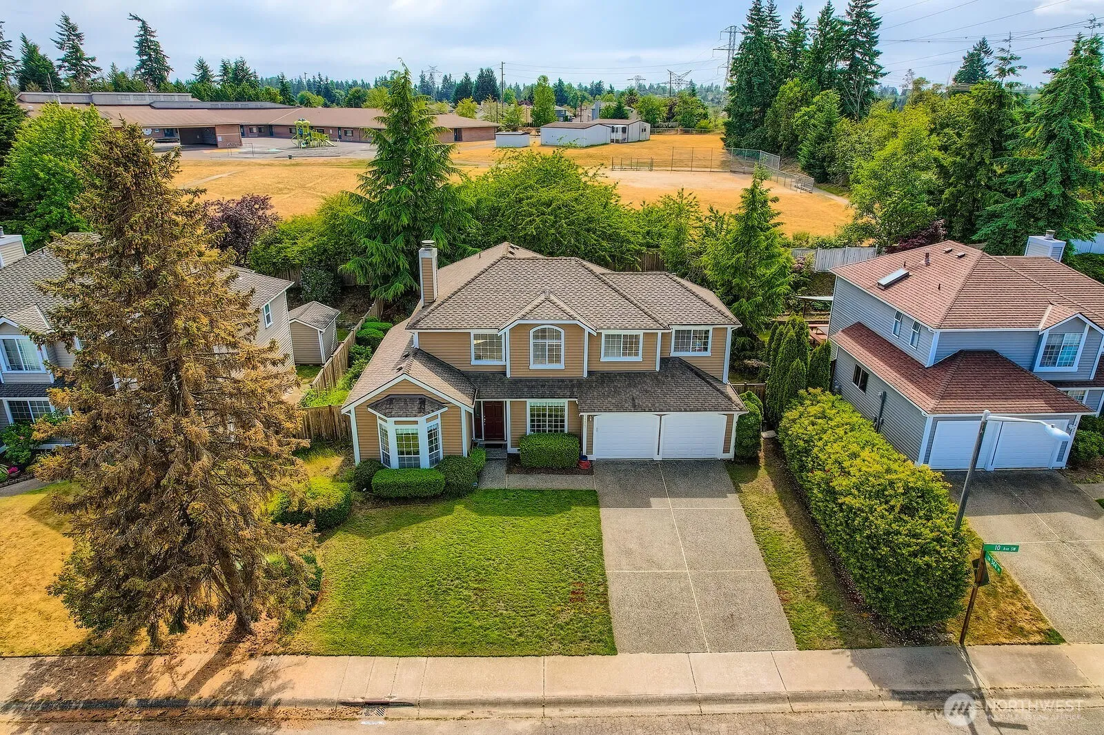 Property photo for 34427 10th Avenue Sw, Federal Way photo 2