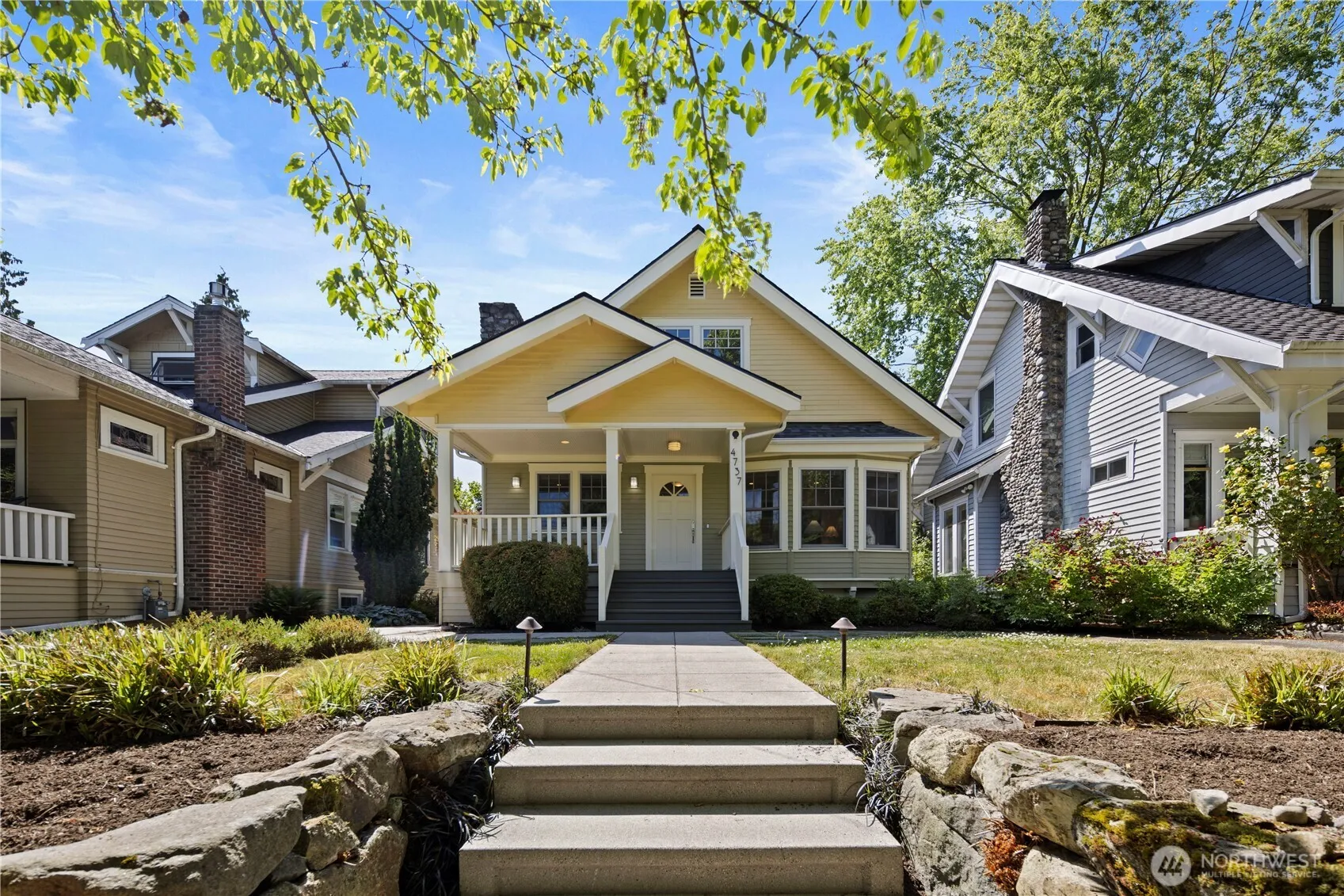 Property photo for 4737 2nd Avenue Ne, Seattle
