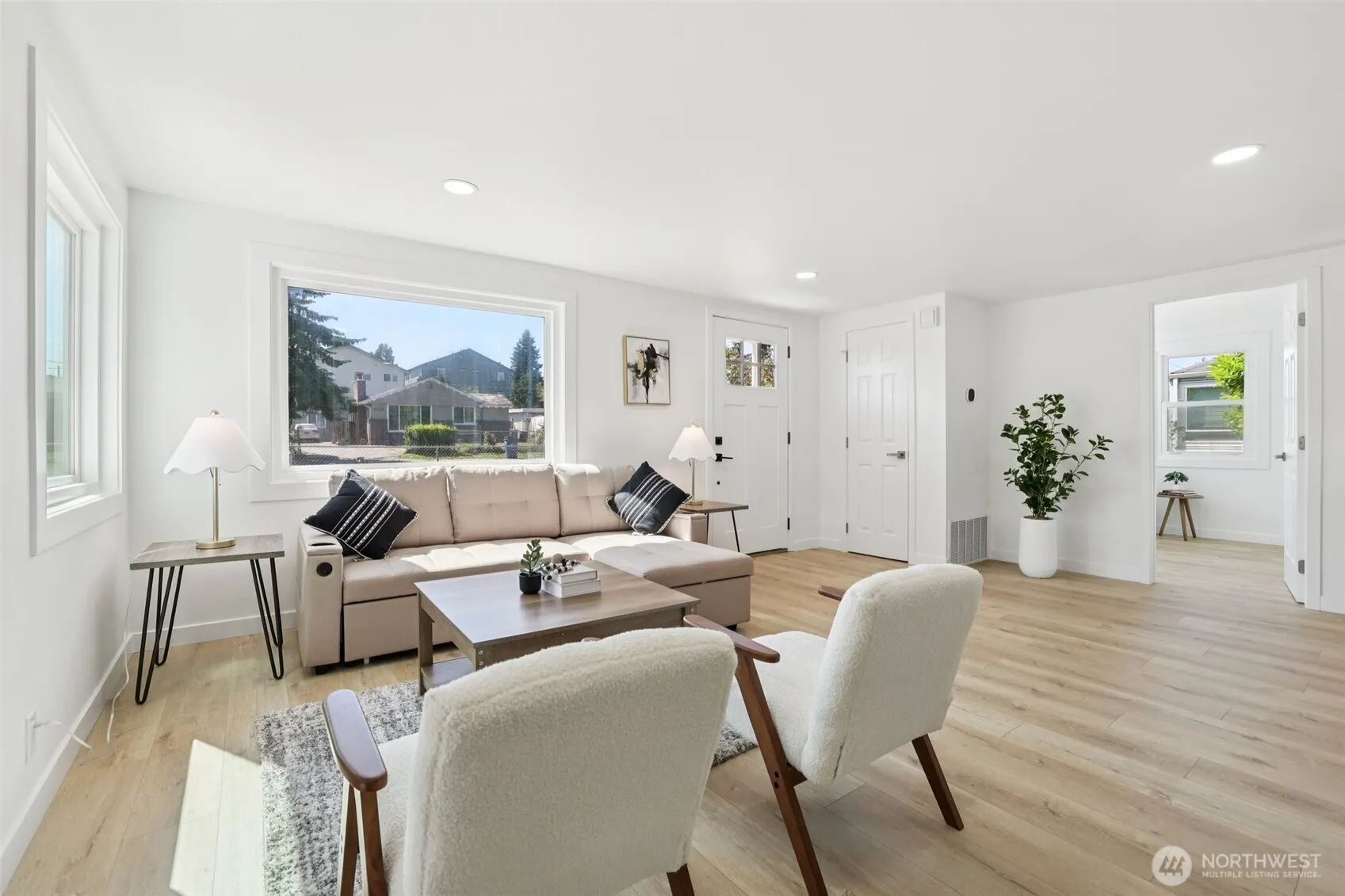Property photo for 12448 Occidental Avenue S, Seattle photo 4