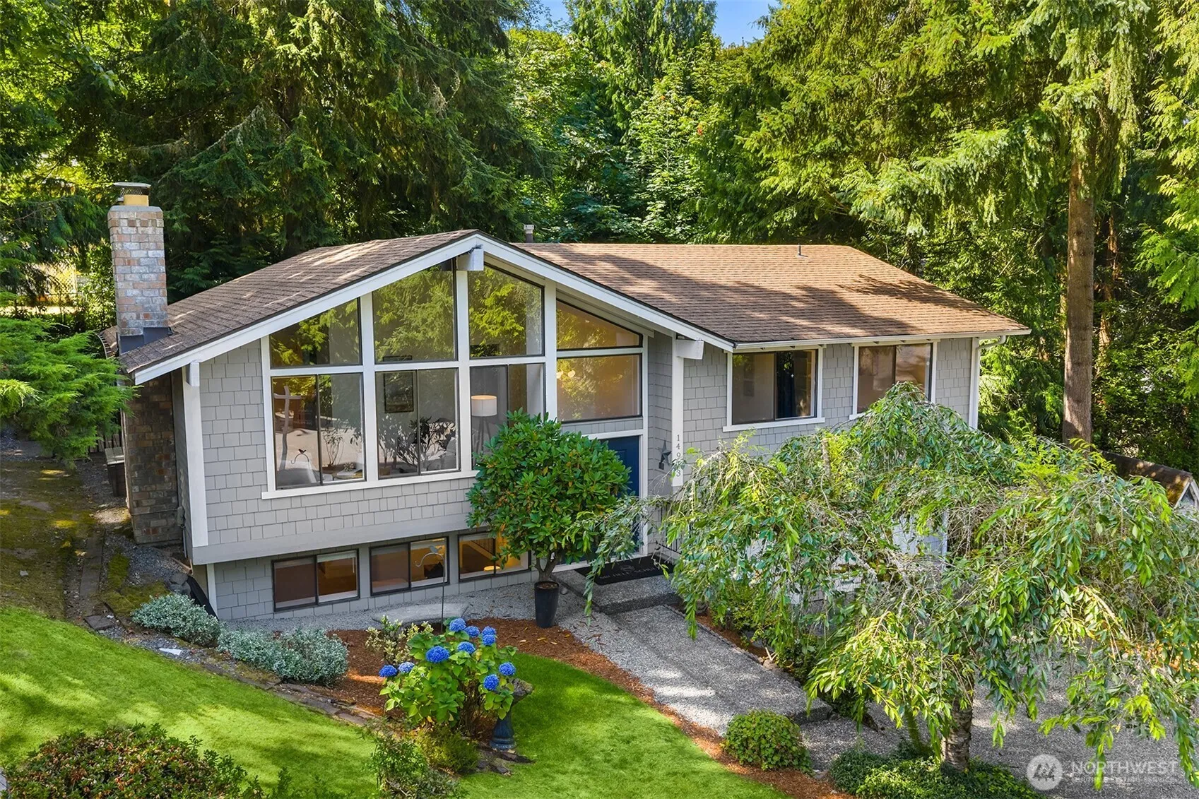 Property photo for 14913 Se 47th Court, Bellevue
