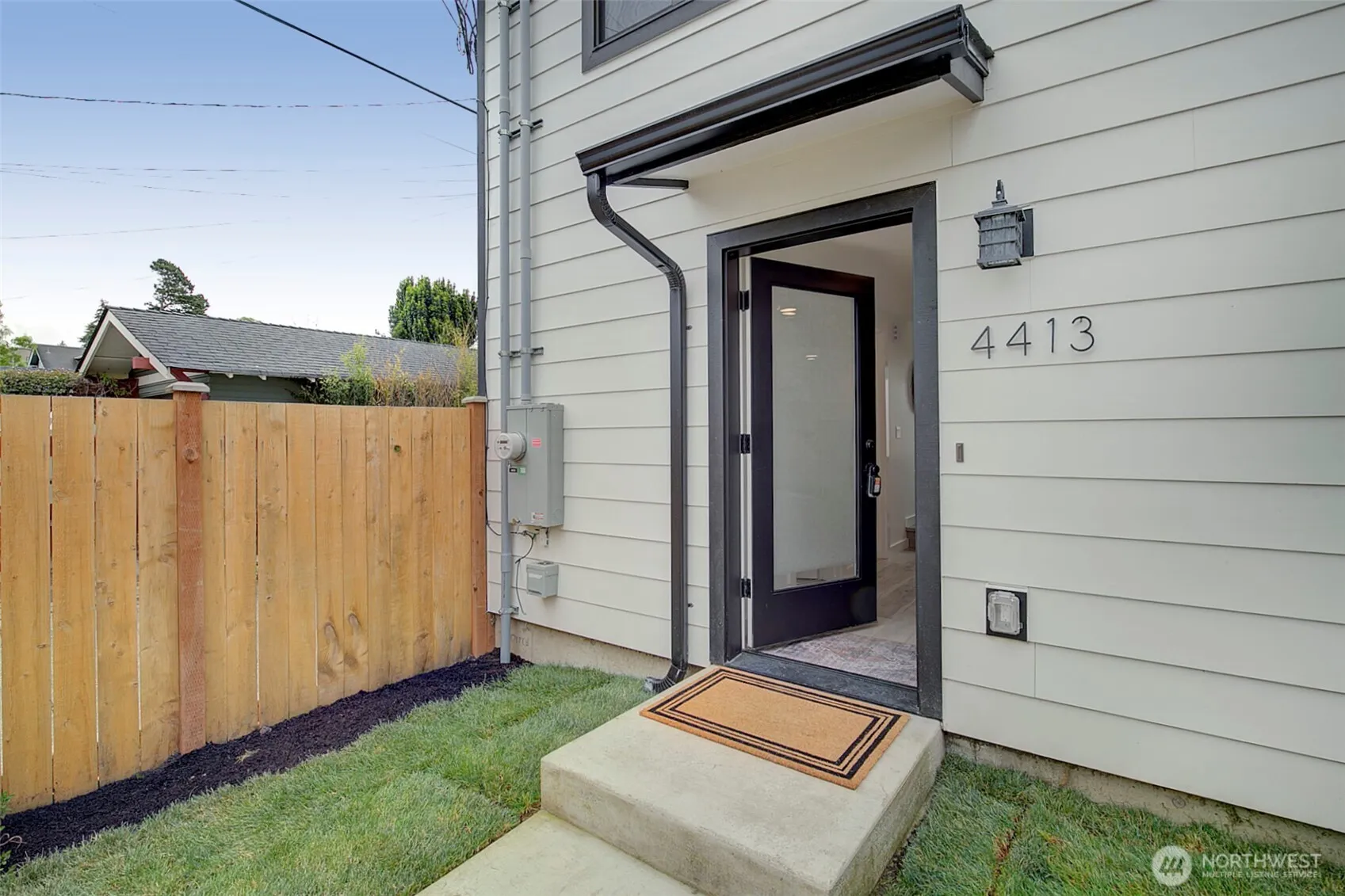 Property photo for 4413 Sw Juneau Street, Seattle photo 4