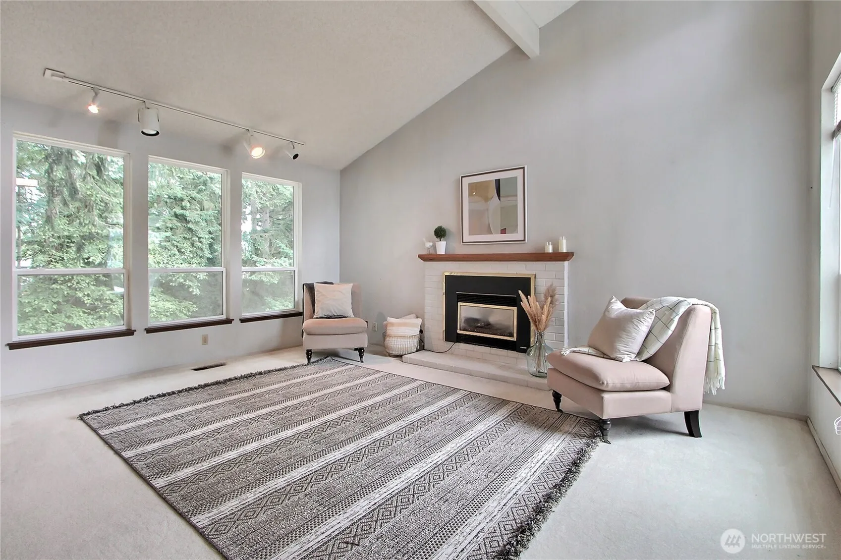 Property photo for 33615 30th Avenue Sw, Federal Way photo 2