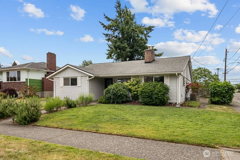 Property photo for 5142 N 27th Street, Tacoma photo 2