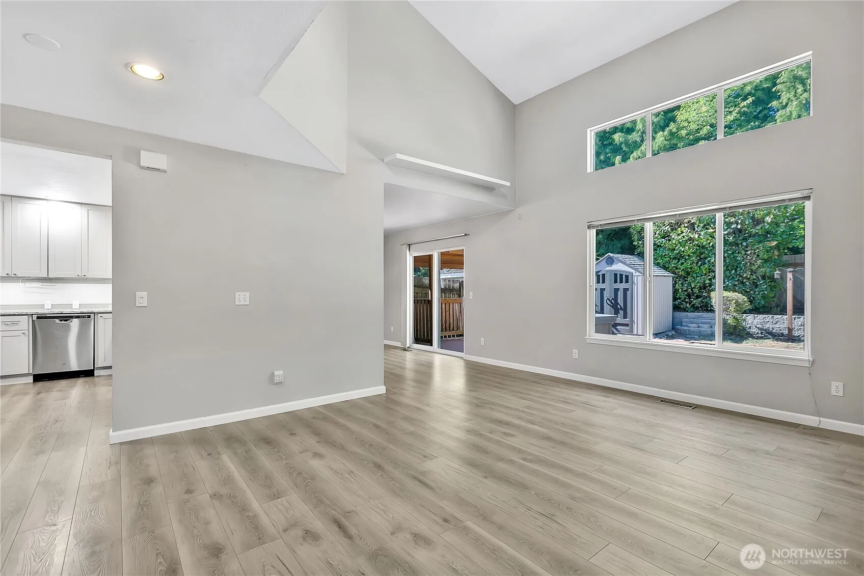 Property photo for 11536 Se 221st Place, Kent photo 5