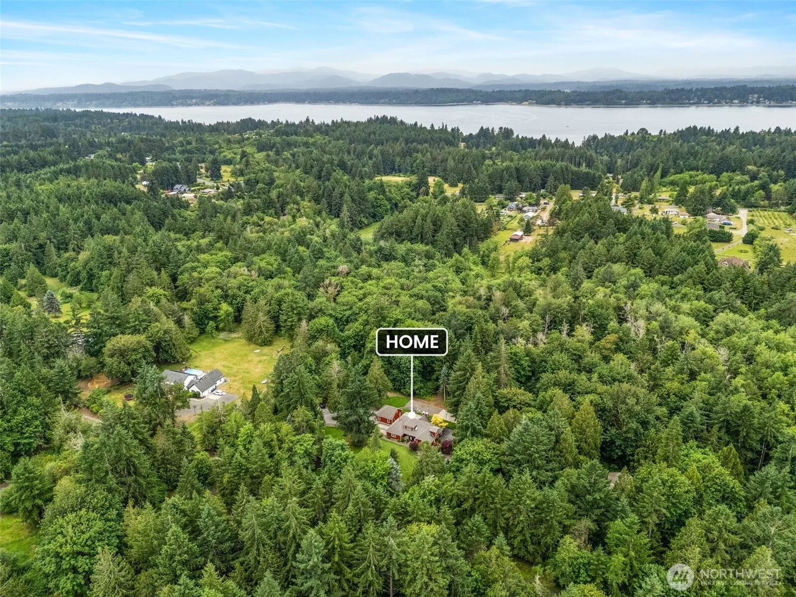 Property photo for 5647 Heights Lane Ne, Olympia photo 2