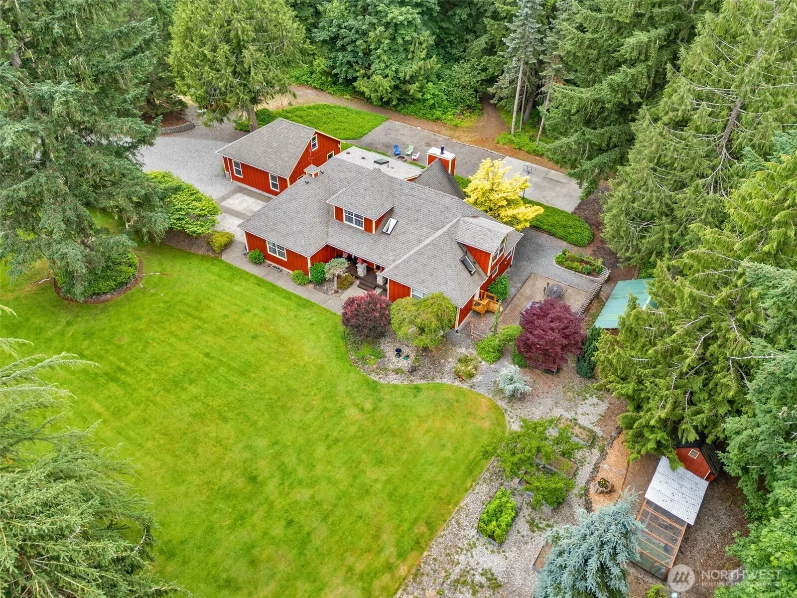 Property photo for 5647 Heights Lane Ne, Olympia photo 3