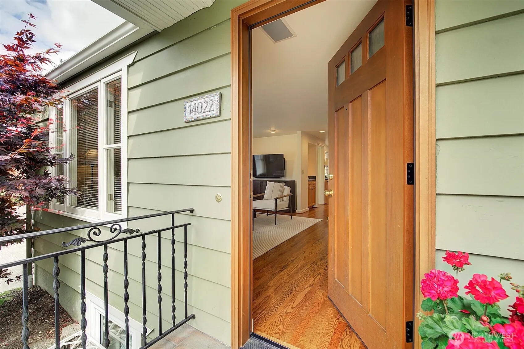 Property photo for 14022 23rd Avenue Ne, Seattle photo 2