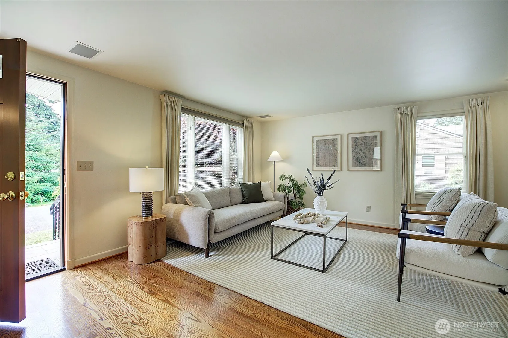 Property photo for 14022 23rd Avenue Ne, Seattle photo 3