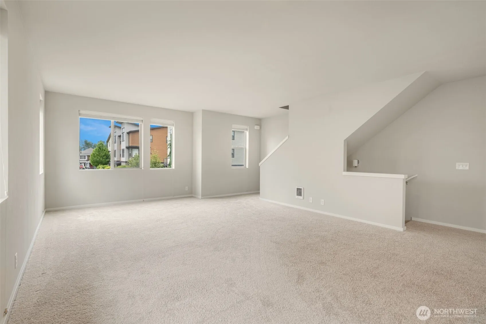 Property photo for 330 Chelan Avenue Ne, Renton photo 4