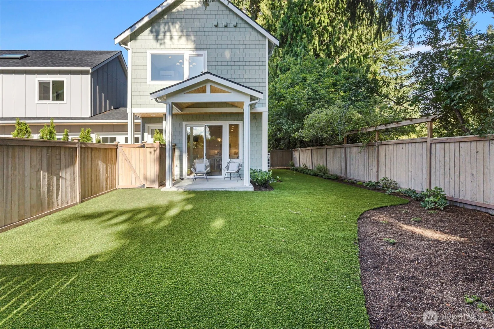 Property photo for 12847 Ne 113th Street, Kirkland photo 2