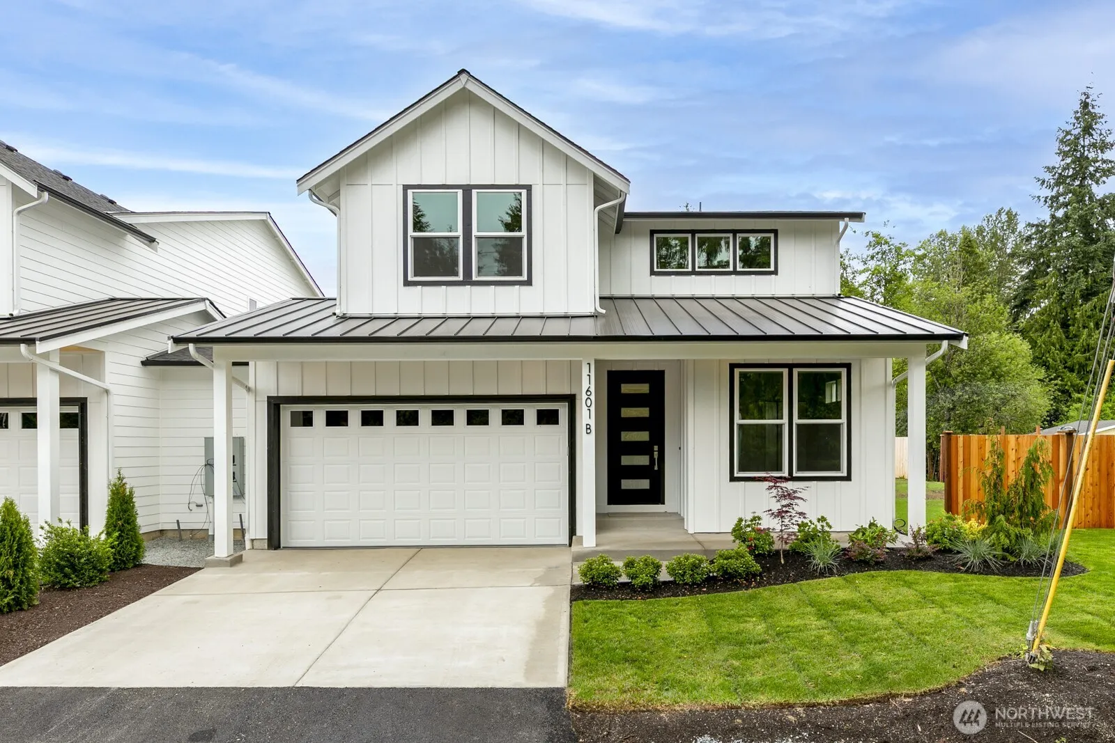 Property photo for 11610 2nd Avenue Se #b, Everett