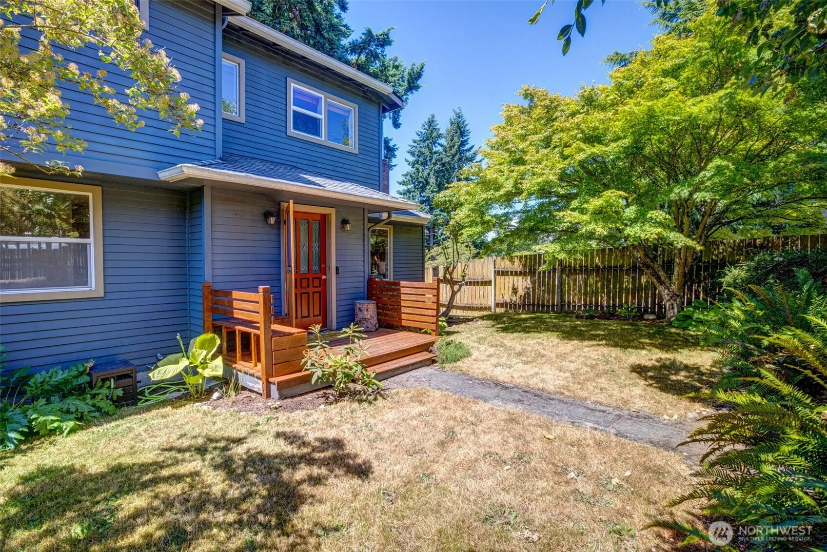 Property photo for 11557 Palatine Avenue N, Seattle photo 3