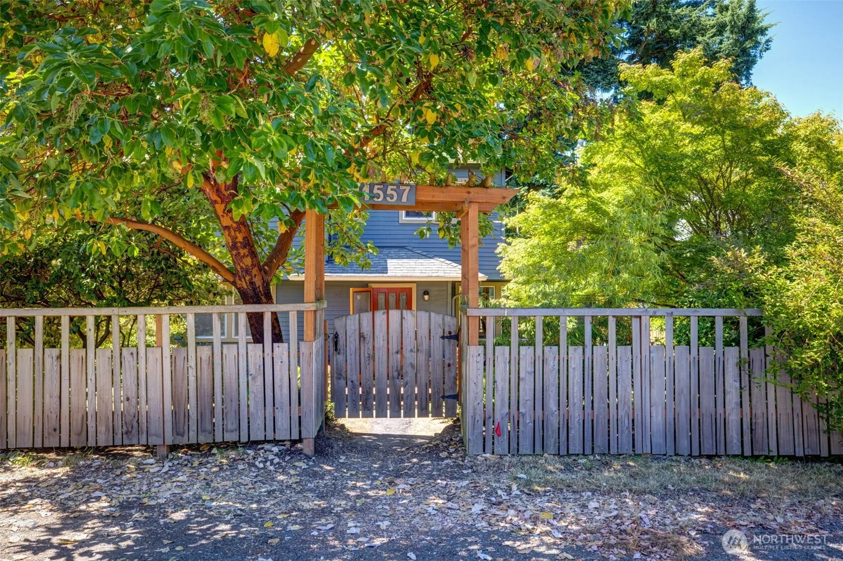 Property photo for 11557 Palatine Avenue N, Seattle photo 2
