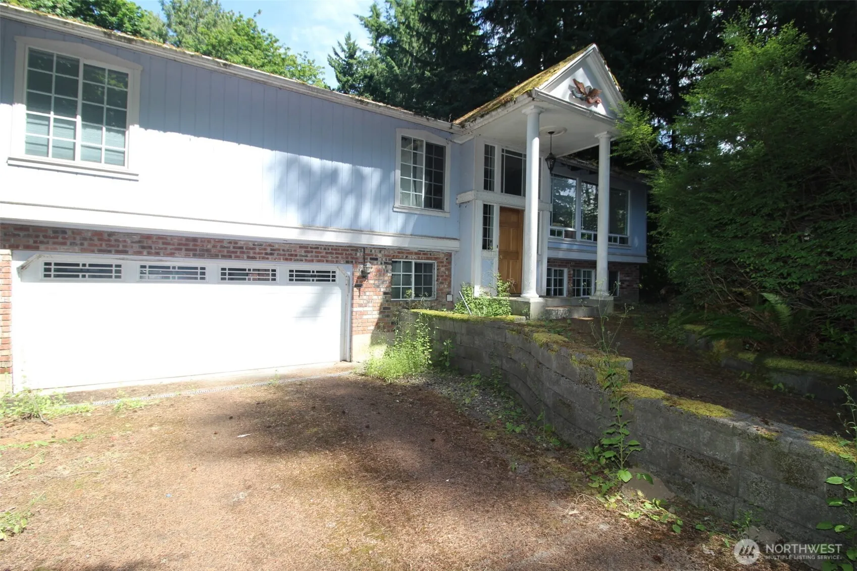 Property photo for 26128 Woodland Way S, Kent