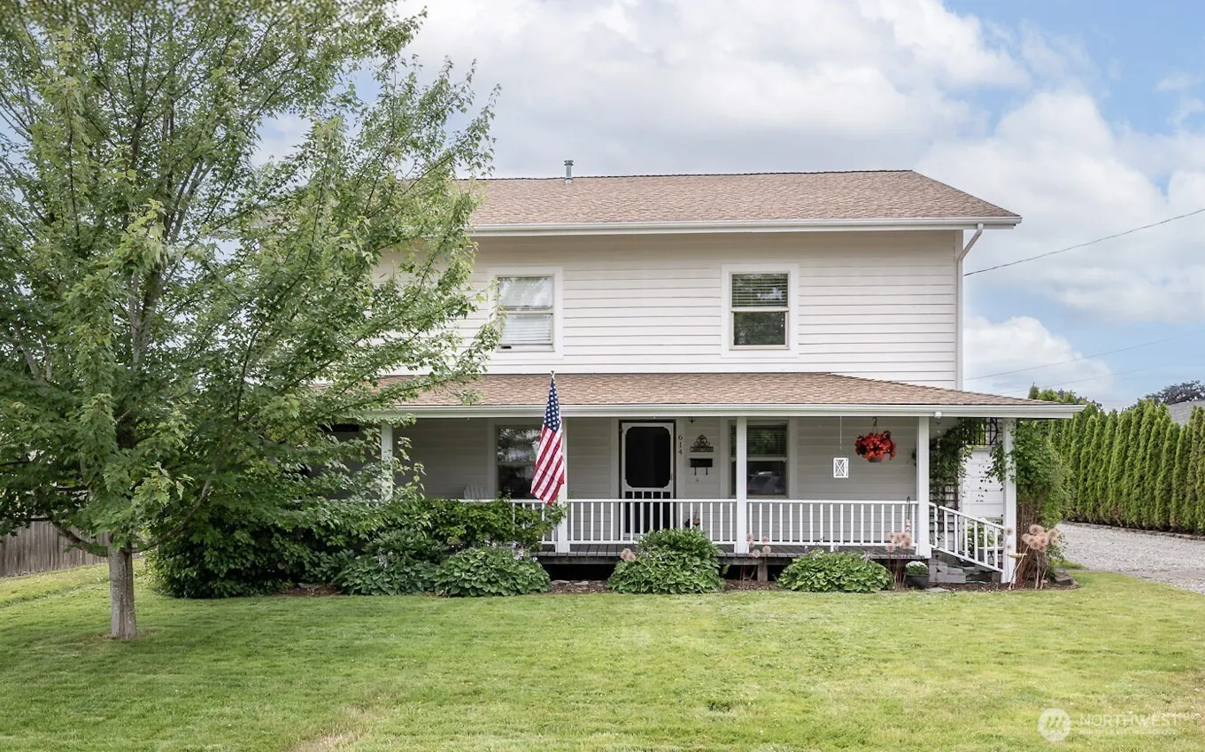 Property photo for 614 16th Street Sw, Puyallup