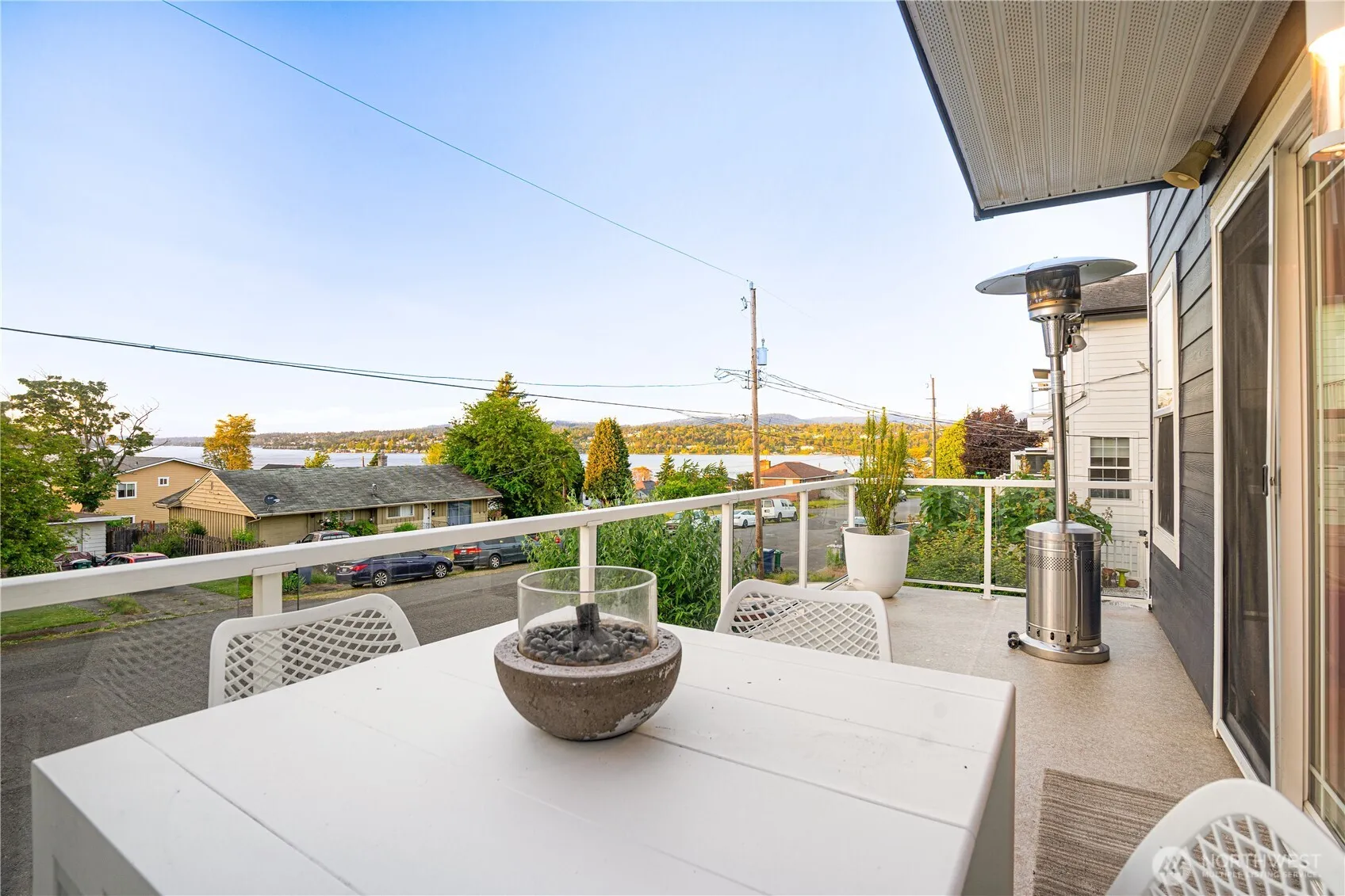 Property photo for 8423 S 113th Street, Seattle photo 3