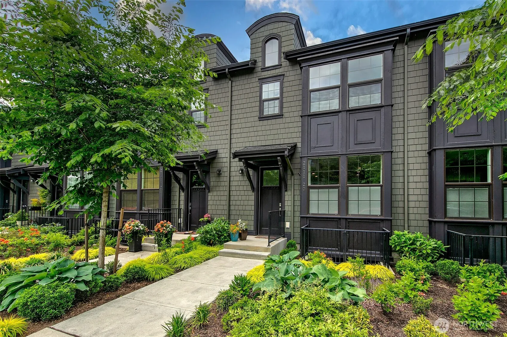 Property photo for 2111 9th Avenue W #20, Seattle
