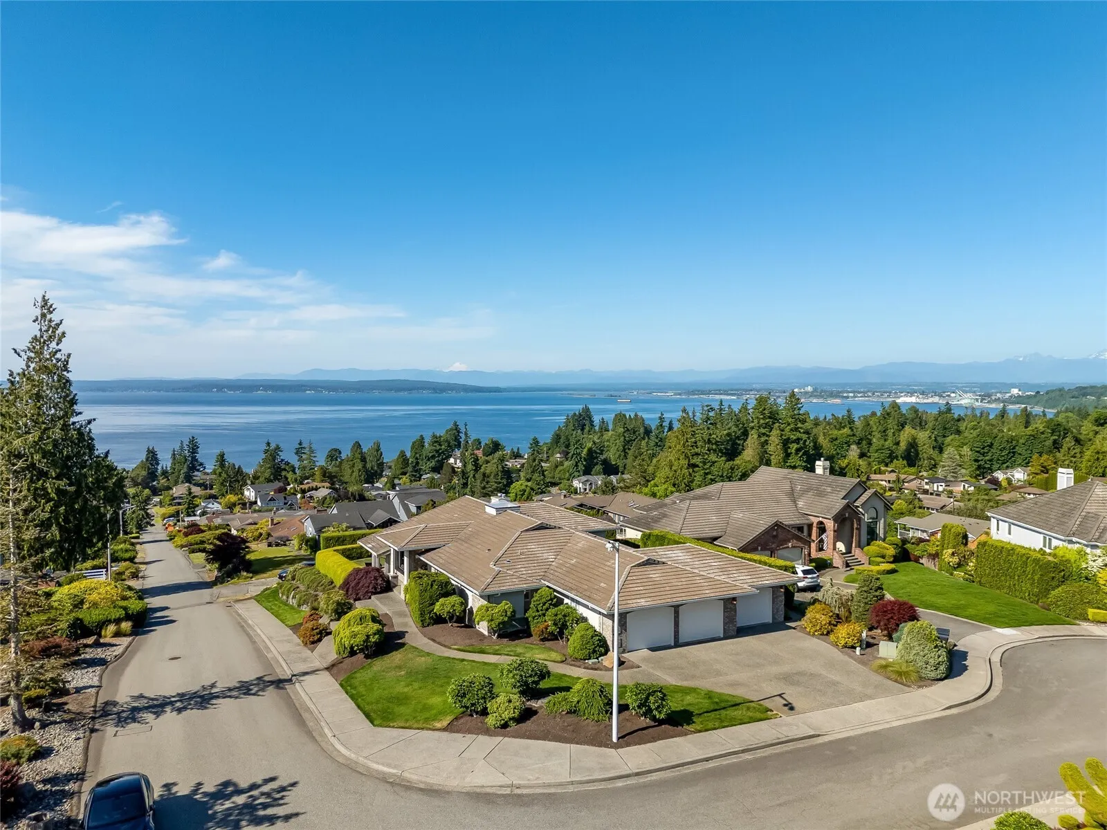 Property photo for 5115 33rd Avenue W, Everett photo 5