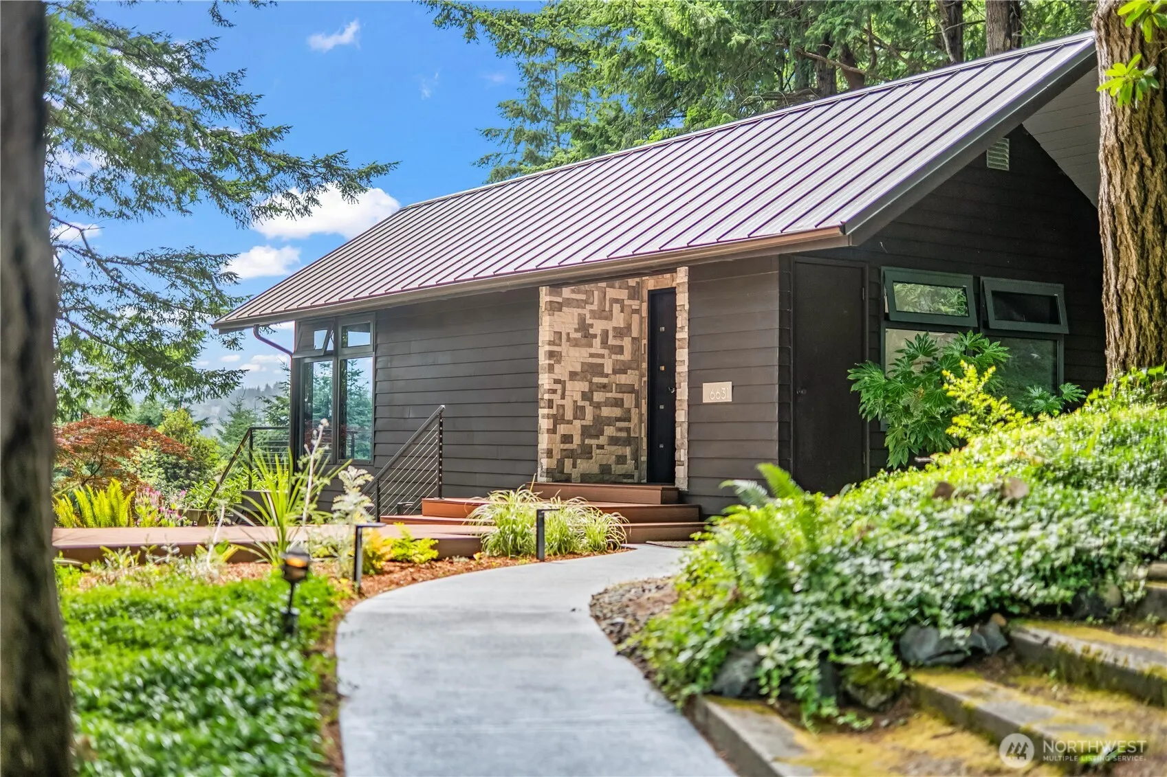 Property photo for 6631 Cromwell Beach Drive Nw, Gig Harbor