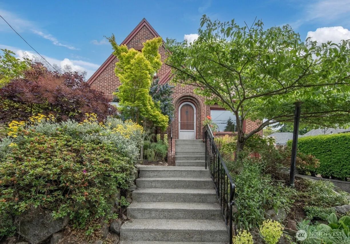 Property photo for 7310 10th Avenue Nw, Seattle