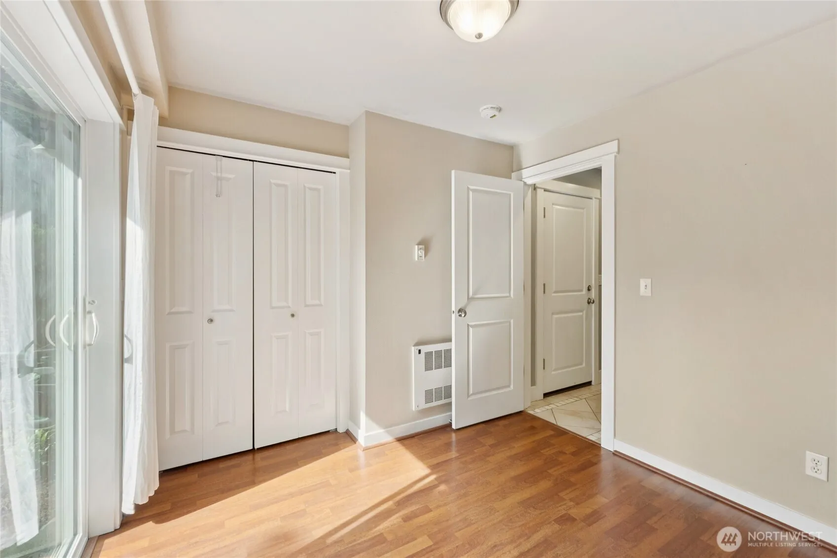 Property photo for 9503 Ashworth Avenue N #b, Seattle photo 4