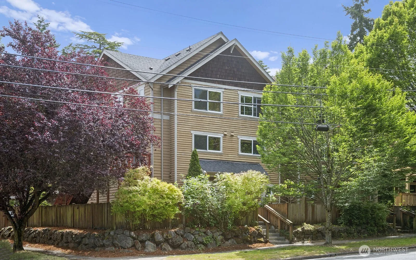 Property photo for 9400 35th Avenue Sw, Seattle photo 2