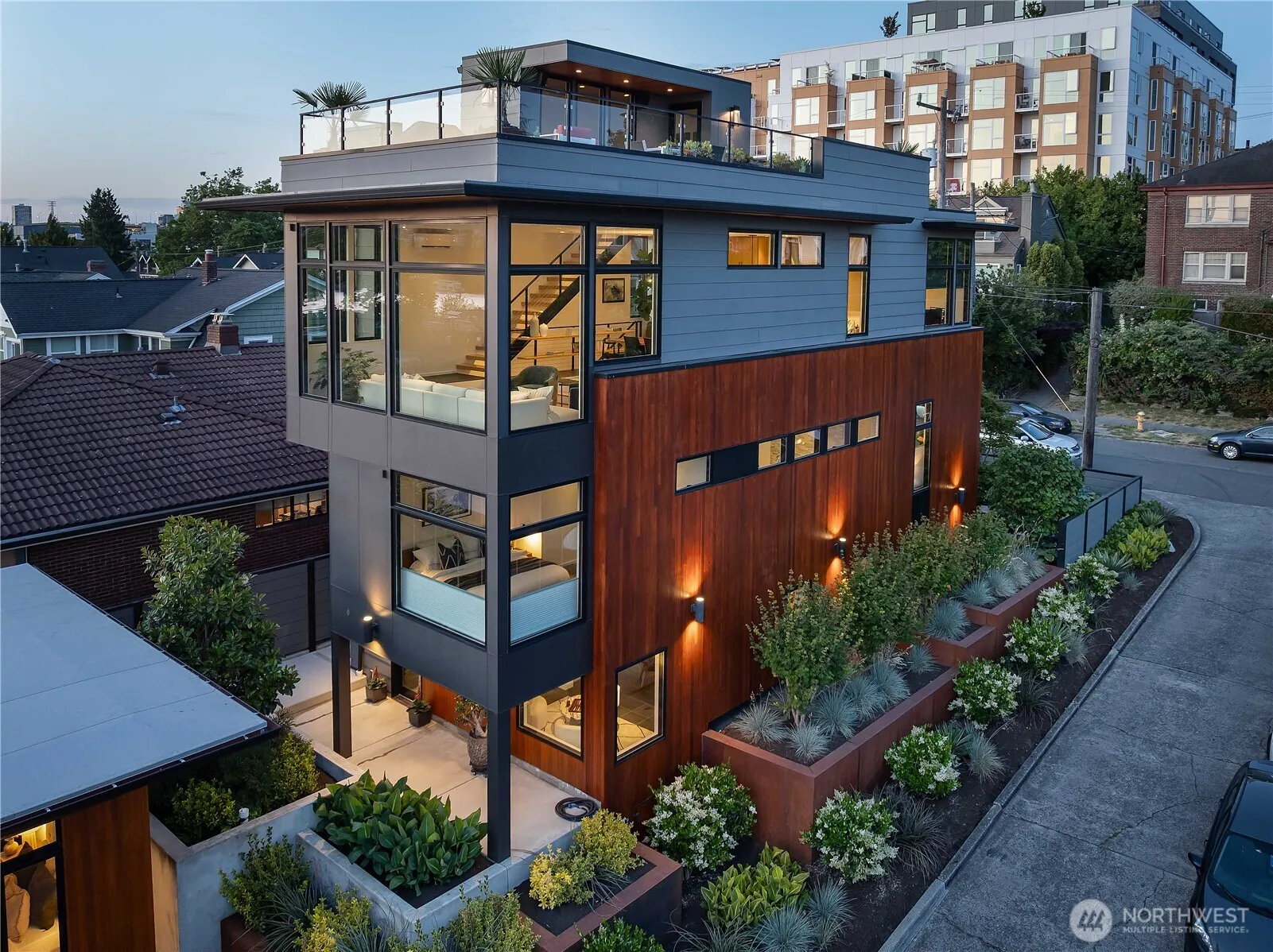 Property photo for 2501 Yale Avenue E, Seattle