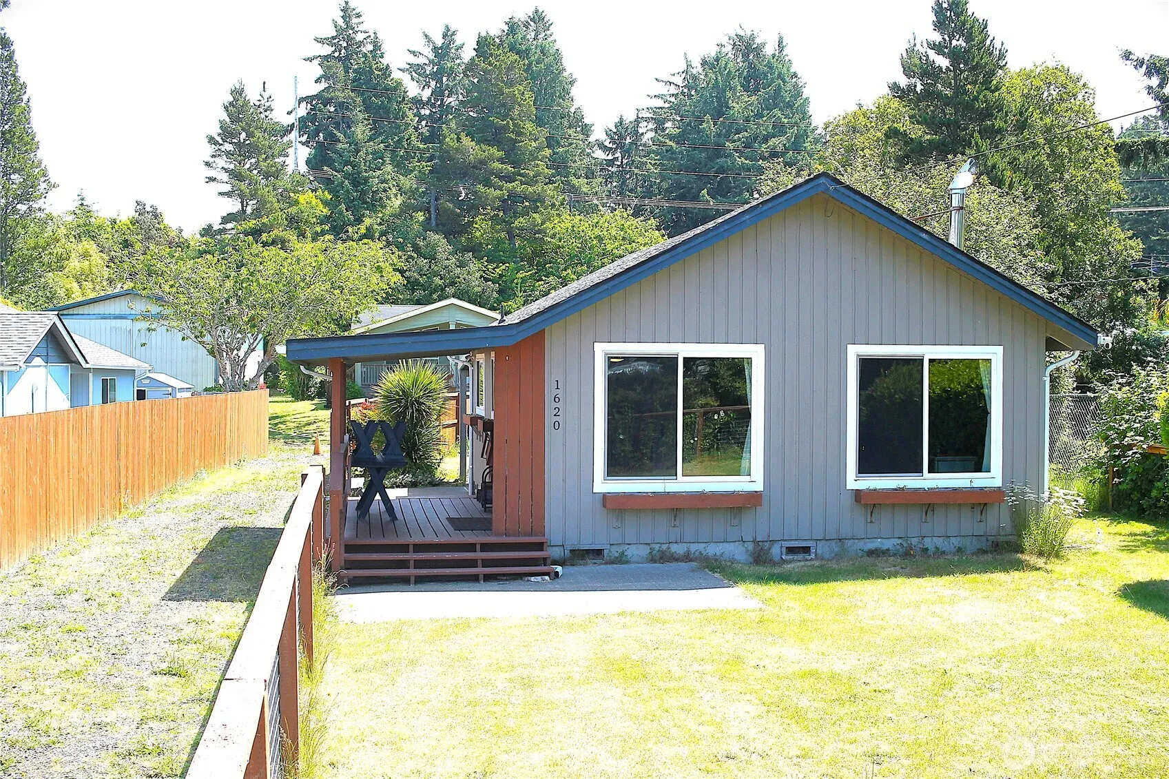 Property photo for 1620 S Ocosta Street, Westport