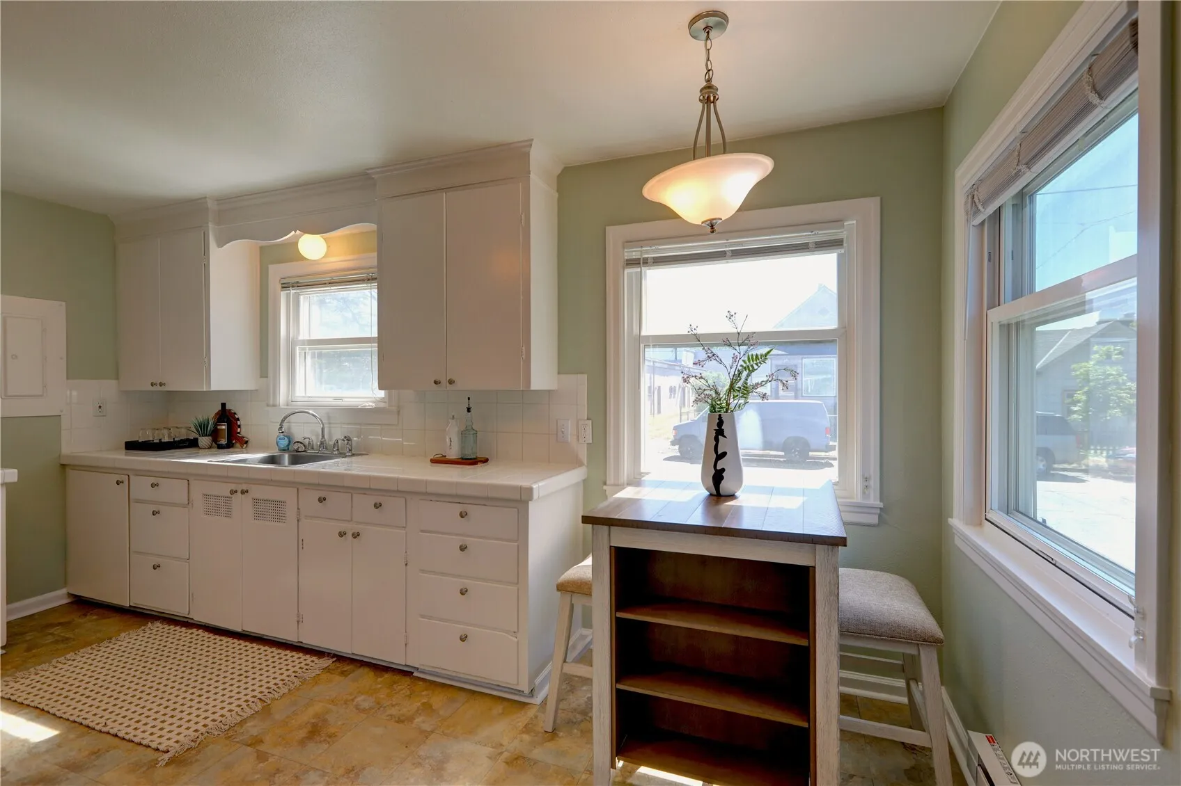 Property photo for 1021 S Bailey Street, Seattle photo 4