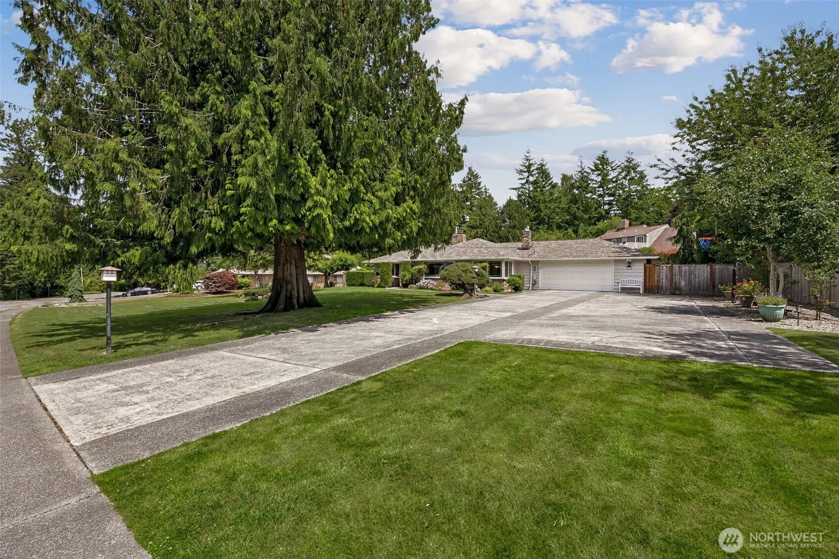 Property photo for 19614 Marine View Drive Sw, Normandy Park