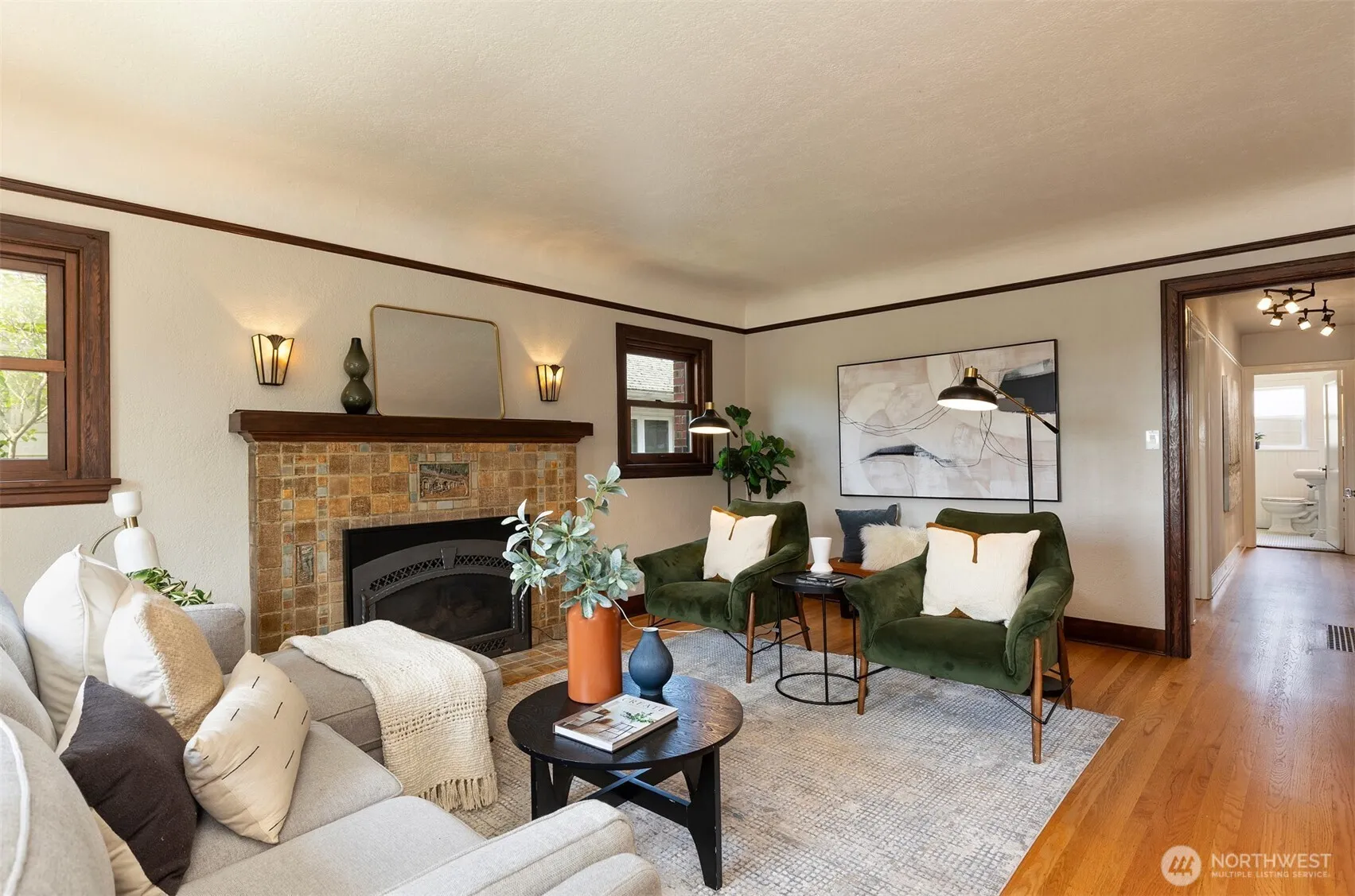 Property photo for 1902 S Dearborn Street, Seattle photo 4