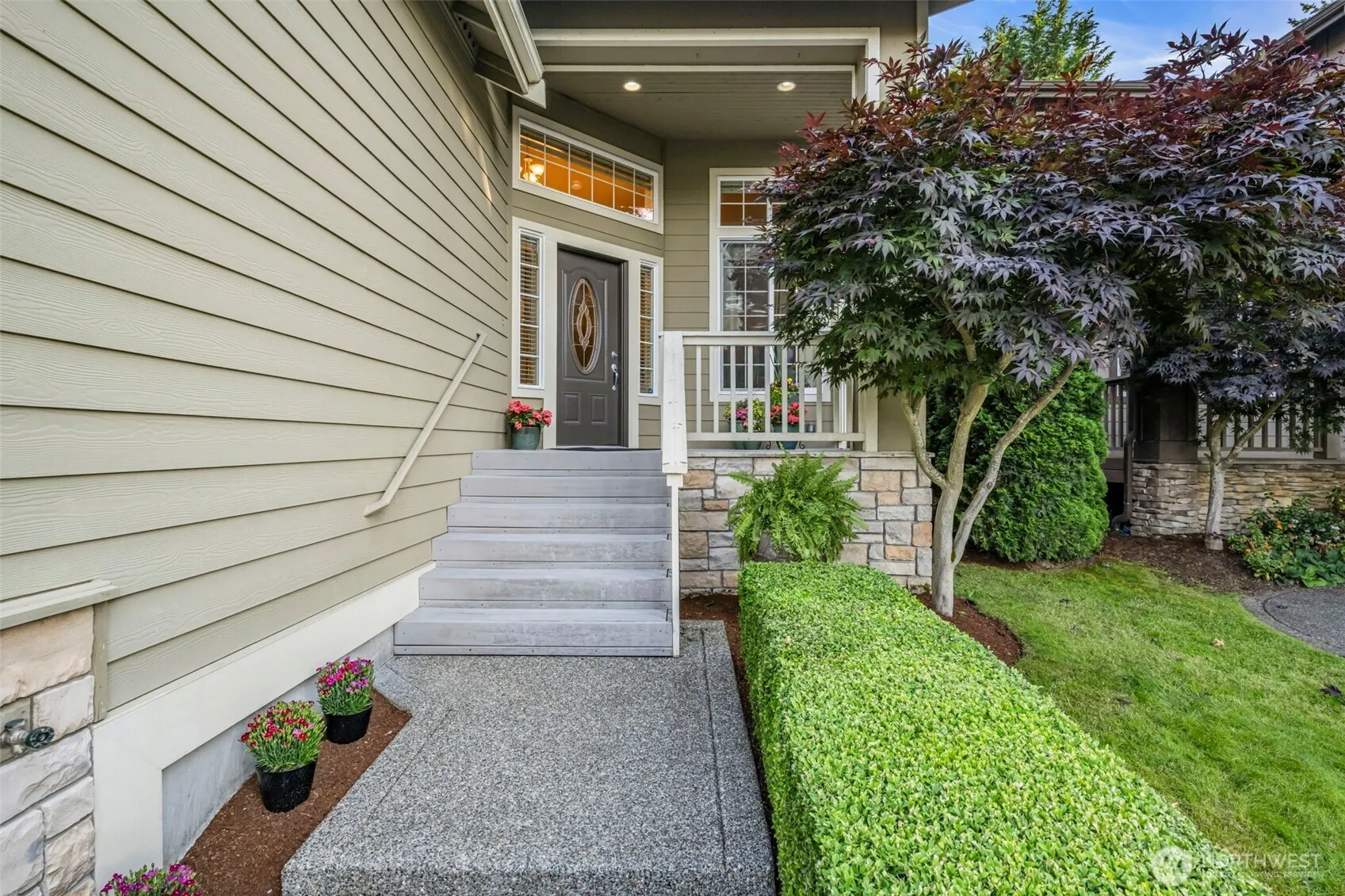 Property photo for 1816 Camas Avenue Ne, Renton photo 2