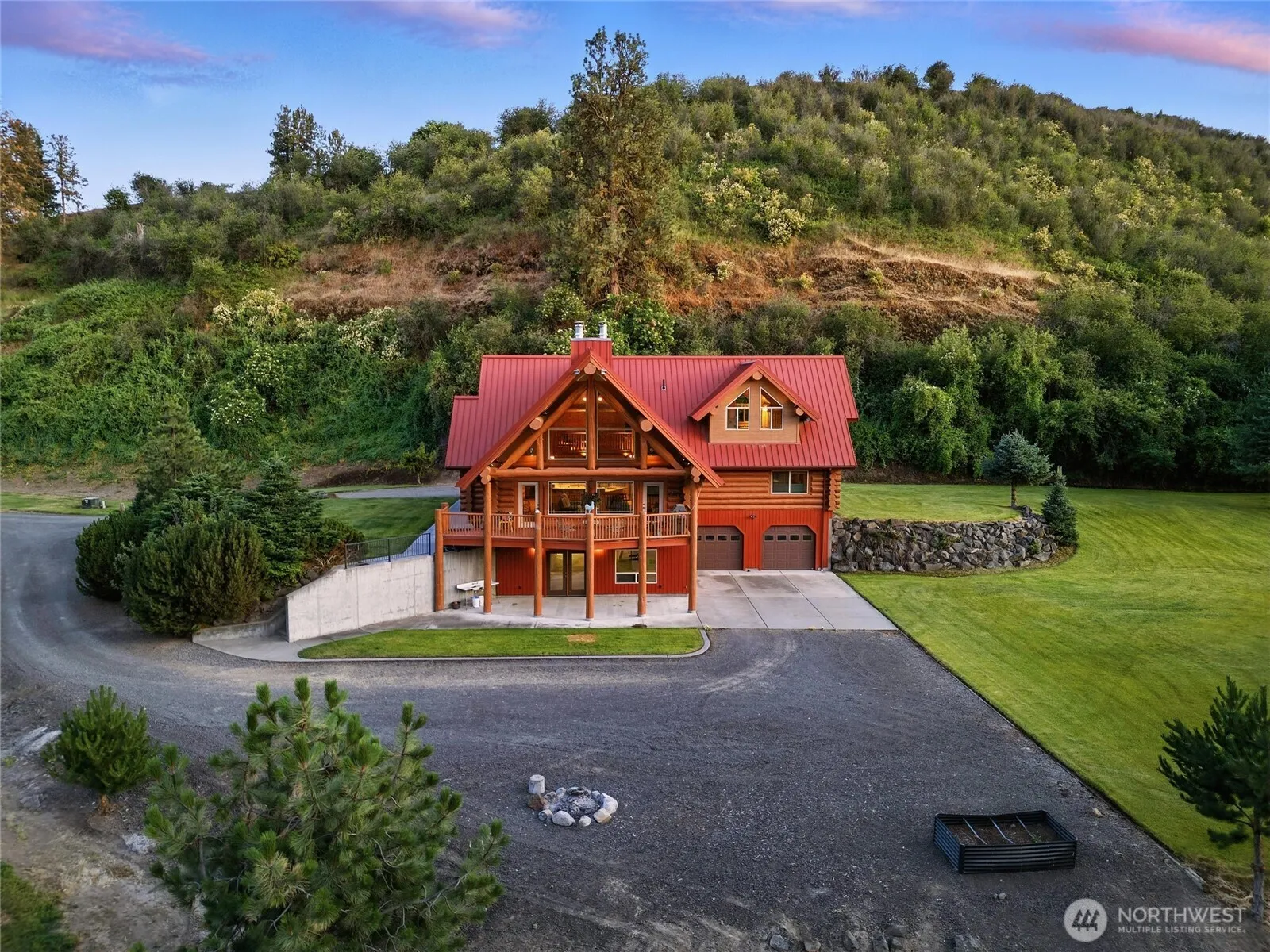 Property photo for 1025 Orchard Street, Waitsburg photo 2