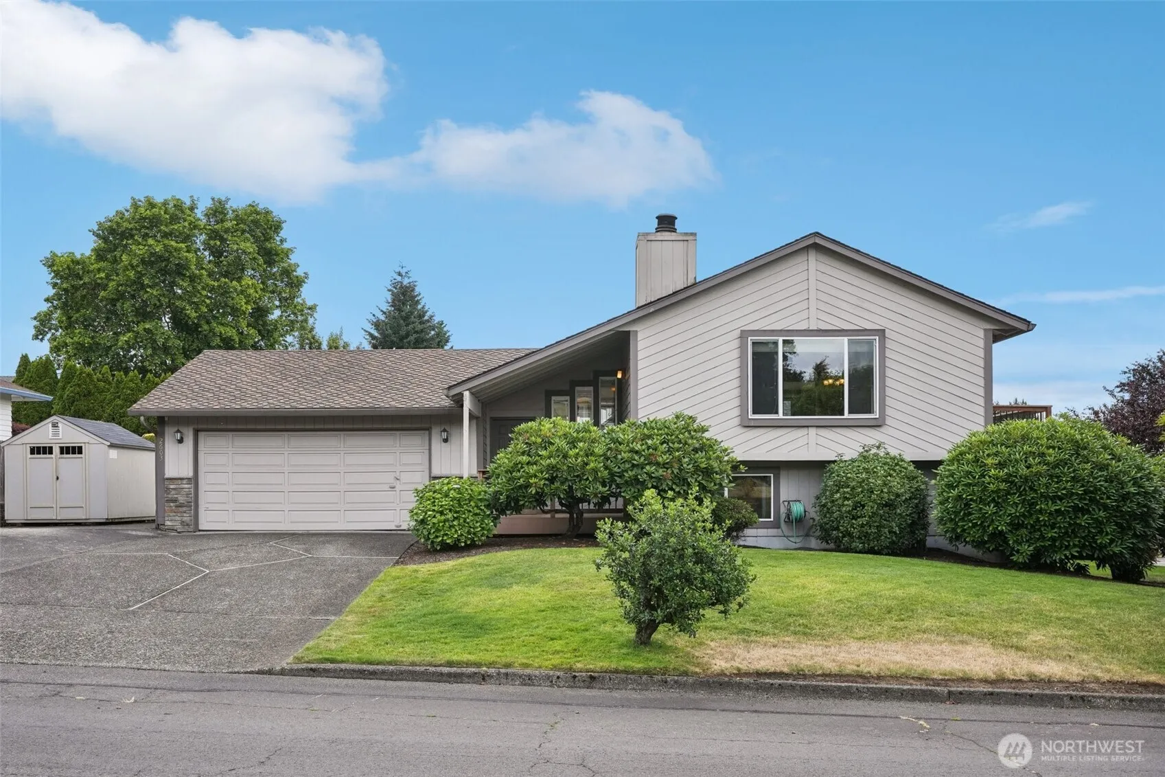 Property photo for 2603 Se Blairmont Drive, Vancouver