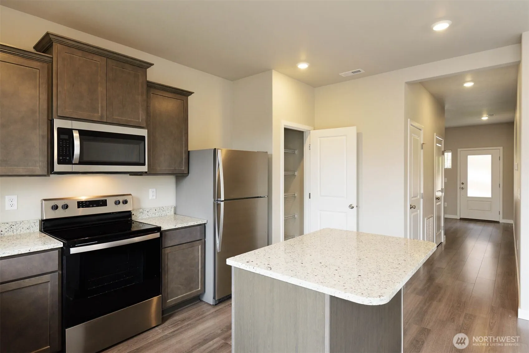 Property photo for 2306 158th Street Ct E, Tacoma photo 5