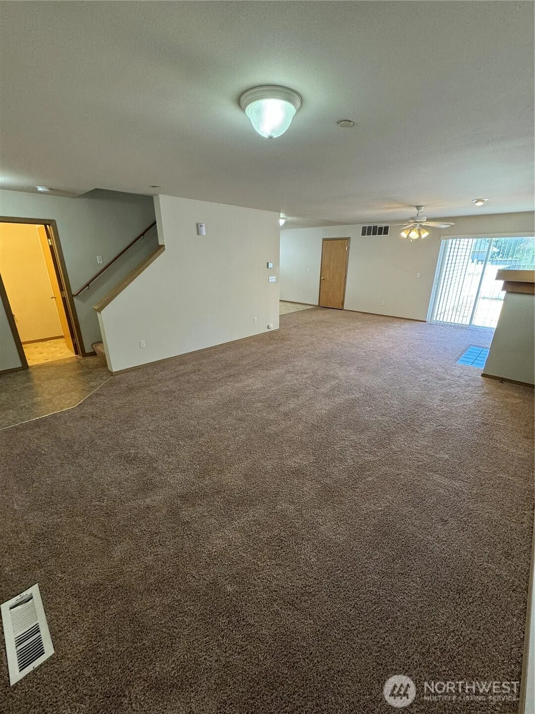Property photo for 1800 Hoffman Hill Boulevard, Dupont photo 5