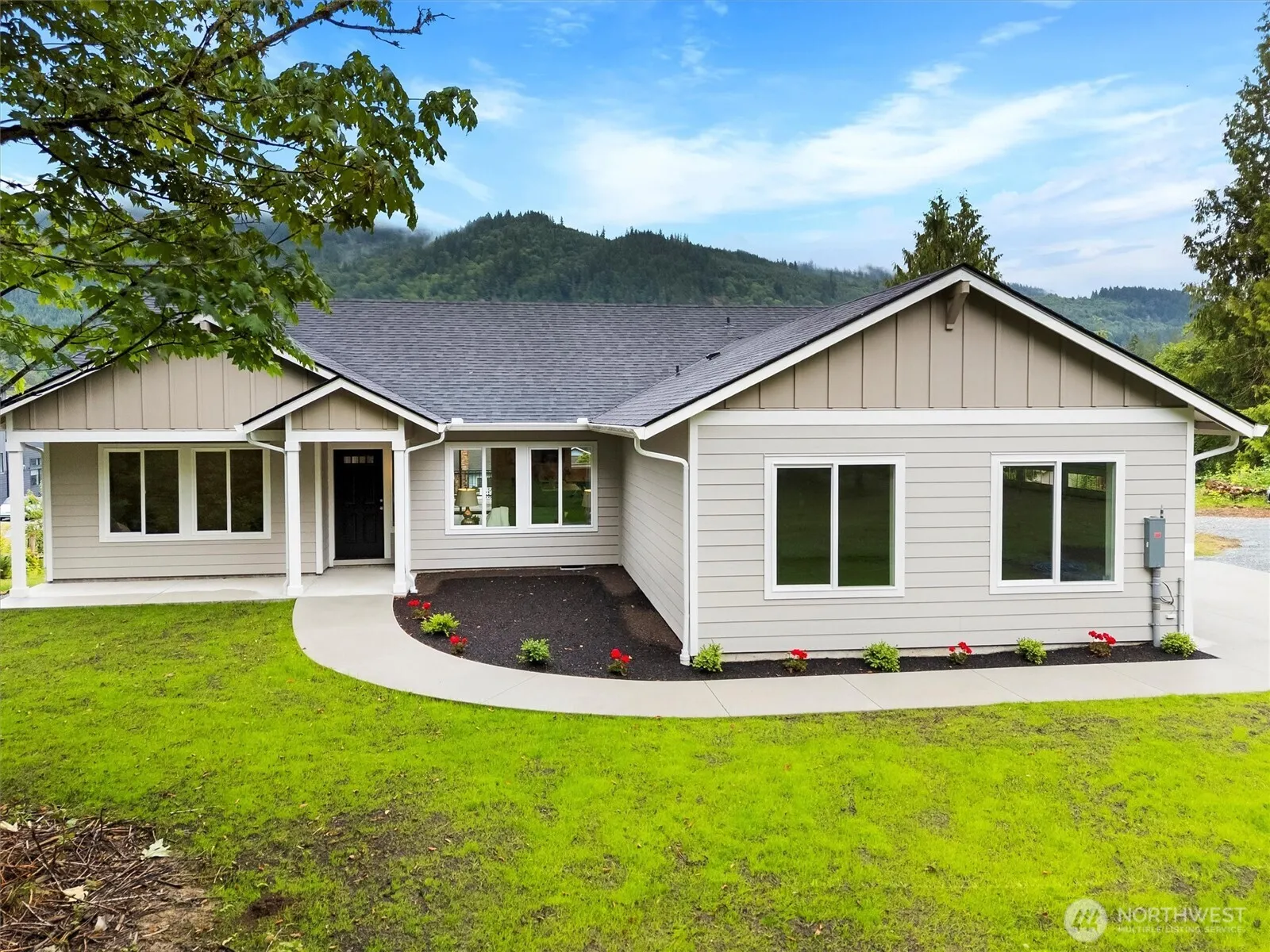 Property photo for 281 Shallow Shore Road, Bellingham