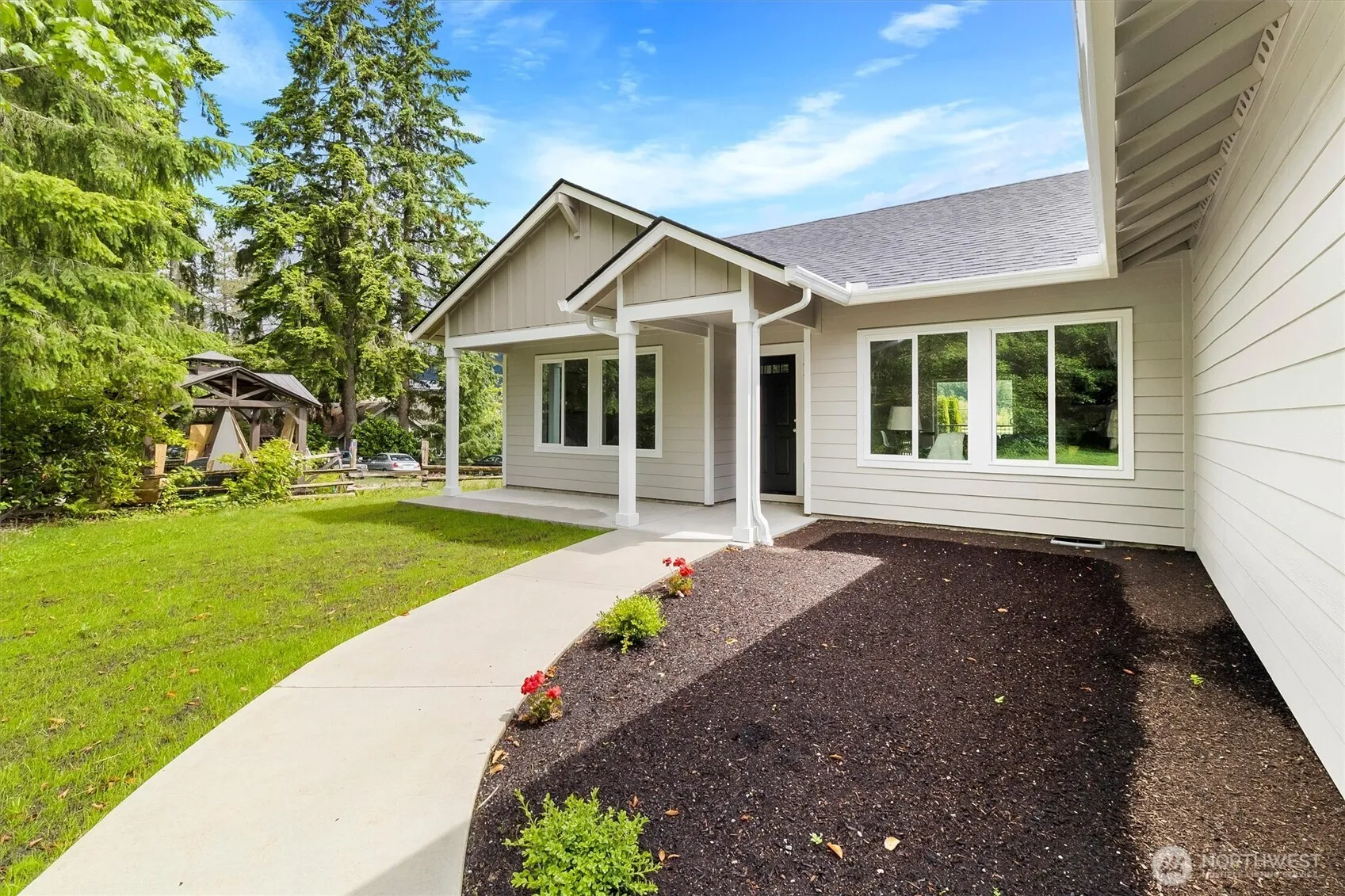 Property photo for 281 Shallow Shore Road, Bellingham photo 3