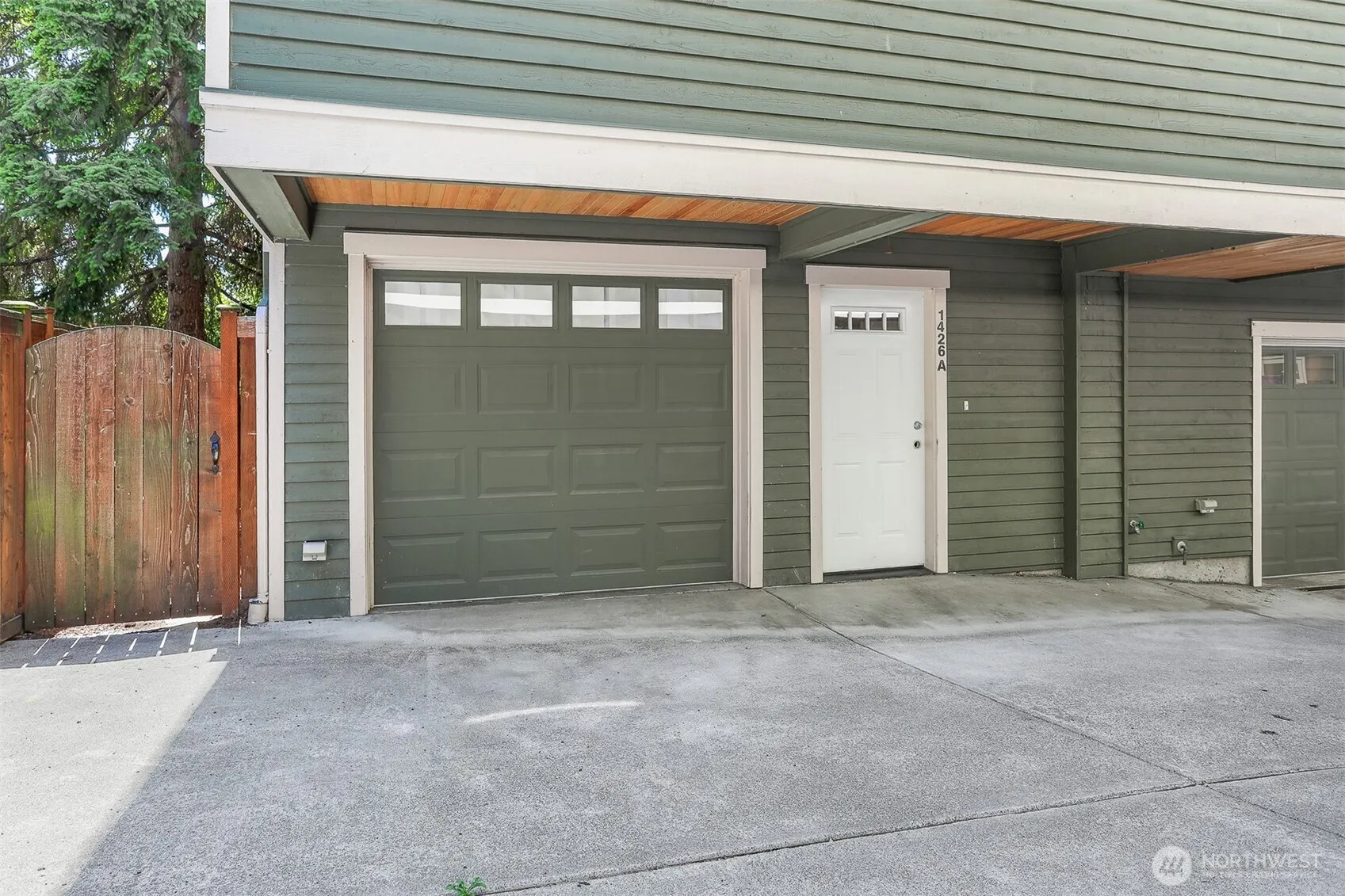 Property photo for 1426 A Nw 59th Street, Seattle photo 3